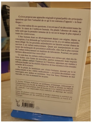 Au fait, qui suis-je ? Les embryons humains prennent la parole - réflexion bioéthique