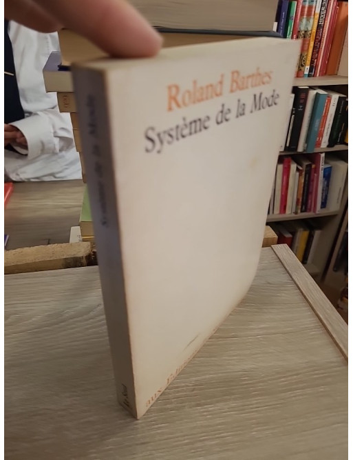 Système de la mode - Analyse sémiologique du langage vestimentaire