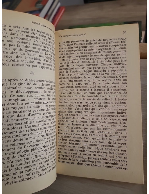 Essais, tome 2 - L'agressivité détournée et réflexions biologiques
