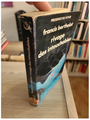 Rivage des intouchables - Roman de science-fiction et d’étrangeté