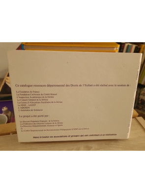 Le grand livre des droits de l'enfant - Alain Serres