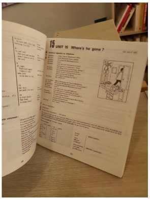 Follow Me Book 1 Units 1-30 - Manuel d'apprentissage de l'anglais