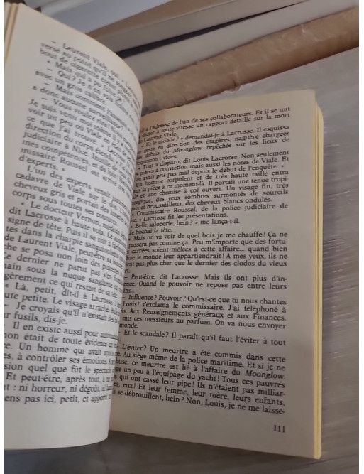 Seul le vent connaît la réponse - Roman international entre amour et mystère