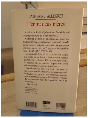 L'entre deux mères - Roman intimiste sur les liens familiaux et l'identité