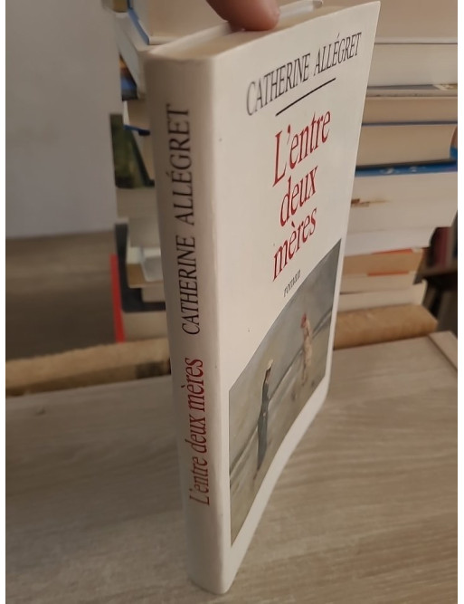 L'entre deux mères - Roman intimiste sur les liens familiaux et l'identité