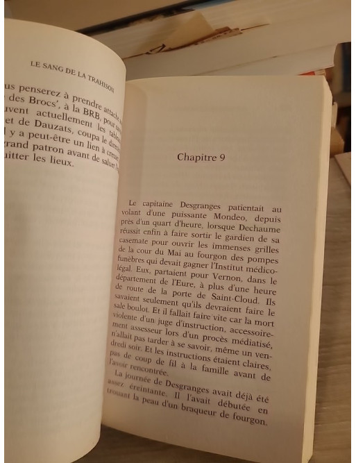 Le Sang de la trahison - Prix du quai des Orfèvres 2014, thriller policier intense
