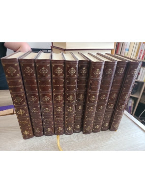 Poésies et essais de Victor Hugo - les 10 premiers tomes sur 28 du Cercle du Bibliophile