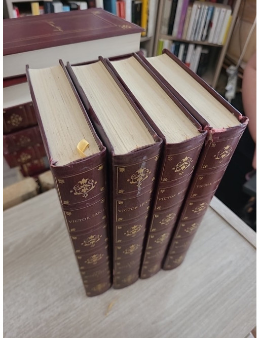 Les Misérables - Coffret en 4 tomes du grand roman social