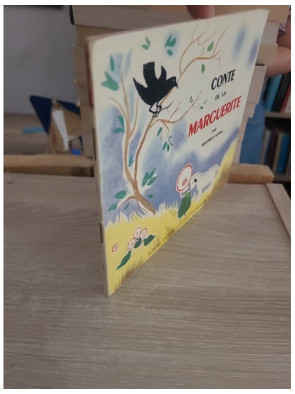 Conte de la marguerite - Album du Père Castor