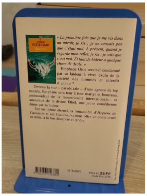 Attentat - Roman d'Amélie Nothomb sur la laideur et l'amour