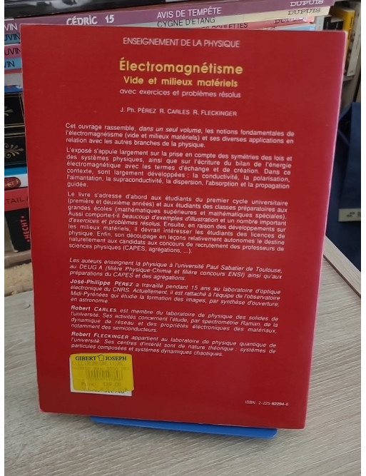 Électromagnétisme - Vide et milieux matériels avec exercices résolus
