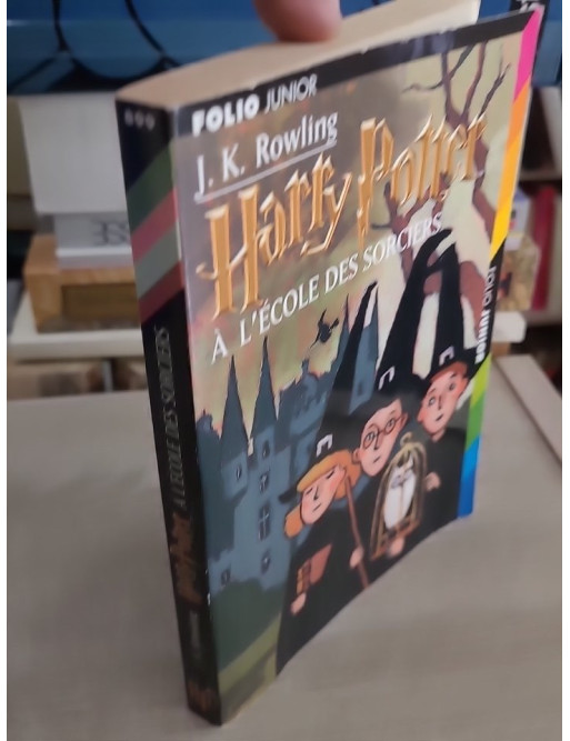 Harry Potter à l'école des sorciers - Tome 1 de la saga Harry Potter