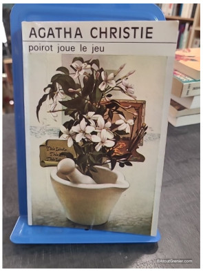 Poirot joue le jeu