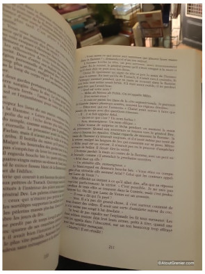 Une Ère De Pénombre Tome 1 - Isak Le Blanc-Regard - Tom Lloyd