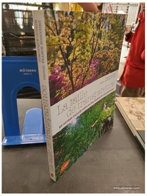 La Taille de transparence et autres tailles simples des arbres et des arbustes - Dominique Cousin