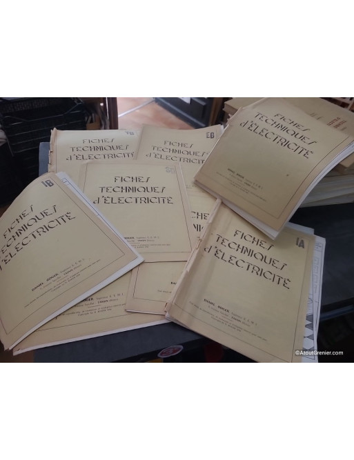 Lot de 8 fiches techniques d'électricité de 1956