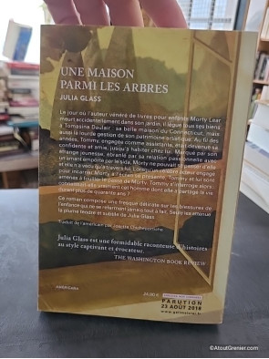 Une Maison Parmi Les Arbres - Roman de Julia Glass