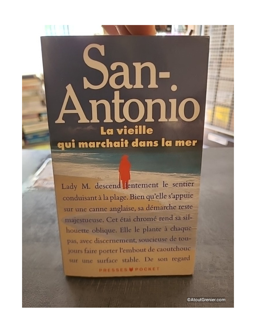 La Vieille qui marchait dans la mer - San-Antonio