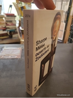 Mêlée ouverte au Zoulouland - Tom Sharpe