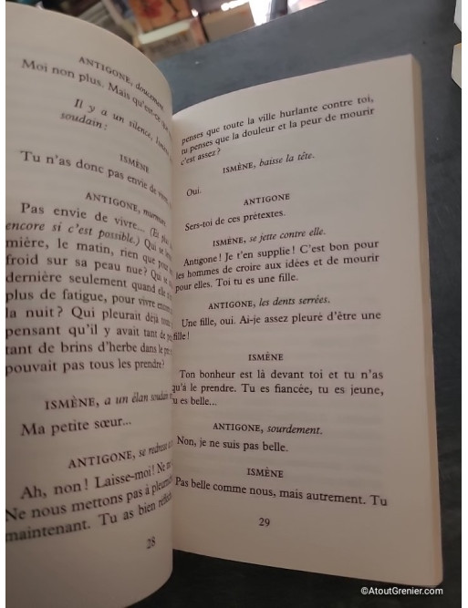 Antigone - Jean Anouilh