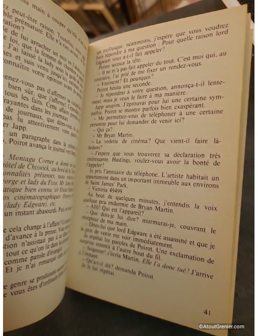 Le Couteau sur la nuque - Agatha Christie