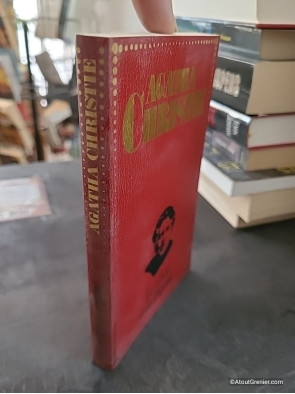 Le chat et les pigeons - Agatha Christie