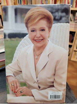 Dans la rue oü vit celle que j aime de Mary Higgins Clark
