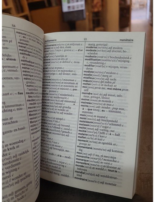 Dictionnaire, français-néerlandais de Berlitz