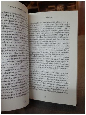 Un cardinal rouge sang - Don Ernest Simoni: Rescapé des travaux forcés en Albanie de Mimmo Muolo