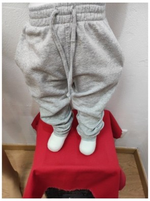 pantalon enfant Gris clair...