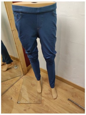 pantalon Bleu marine de la...