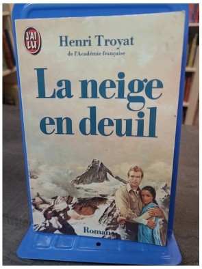 La neige en deuil de Troyat...