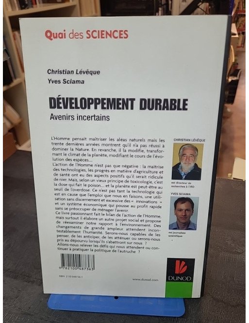 Développement durable - Avenirs incertains de Christian Lévêque