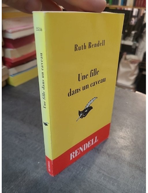 Une fille dans un caveau Par Ruth Rendell