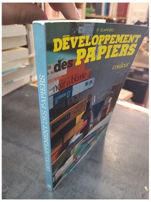 Développement des papiers, noir et blanc, couleur, par Pierre Glafkidès