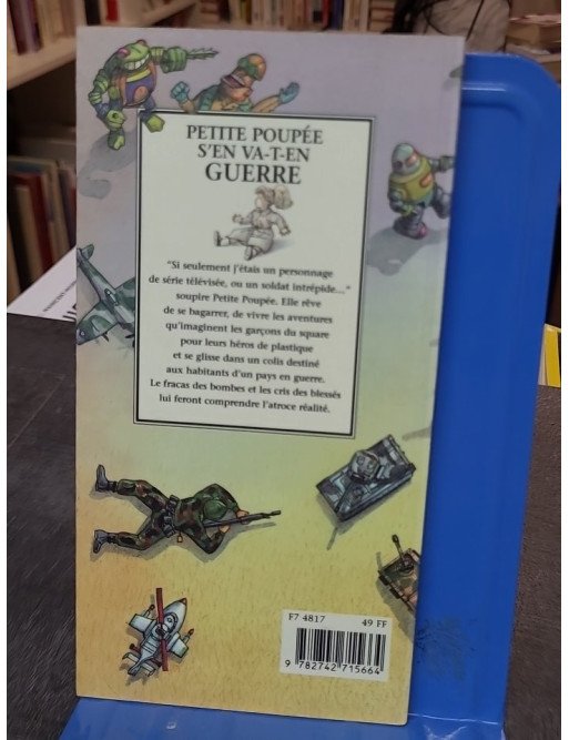 Petite Poupée s'en va-t-en guerre de Jo Hoestlandt