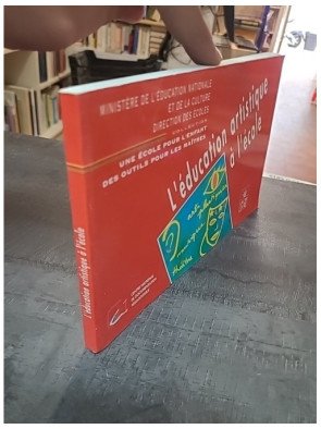 L'éducation artistique à l'école - Guide par le CNDP pour Hachette Éducation