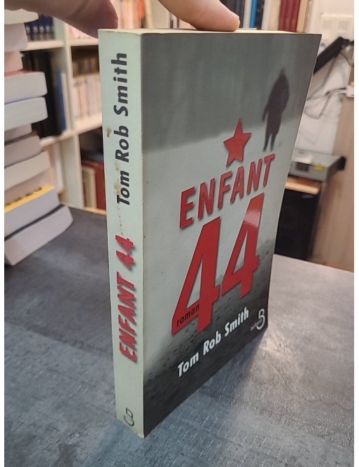 Enfant 44 de Tom Rob Smith - Un thriller glaçant au cœur de l'URSS