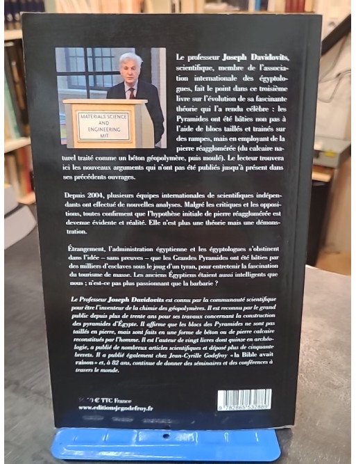 Bâtir Les Pyramides Sans Pierres Ni Esclaves ? La Science Défie Les Égyptologues par Joseph Davidovits