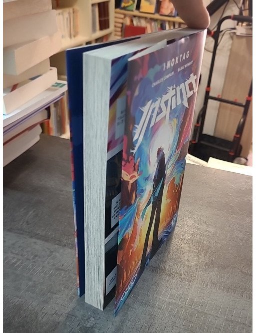 Instinct - Tome 1 - Le premier manga d'Inoxtag par Inoxtag, Charles Compain, Basile Monnot