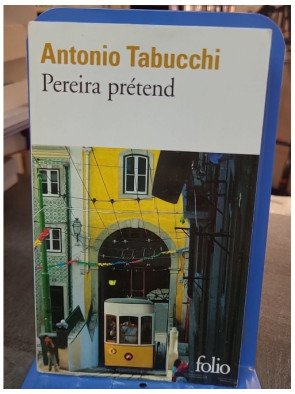 Pereira prétend par Antonio Tabucchi - Le roman de la résistance au totalitarisme et à la censure
