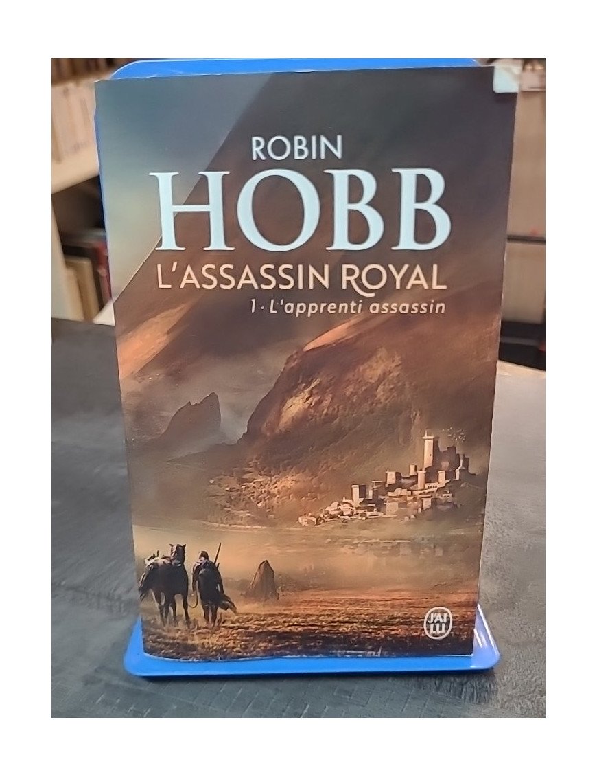 L'Assassin Royal - L'Apprenti Assassin, Tome 1 par Robin Hobb : Fantasy Épique et Intrigue Palpitante