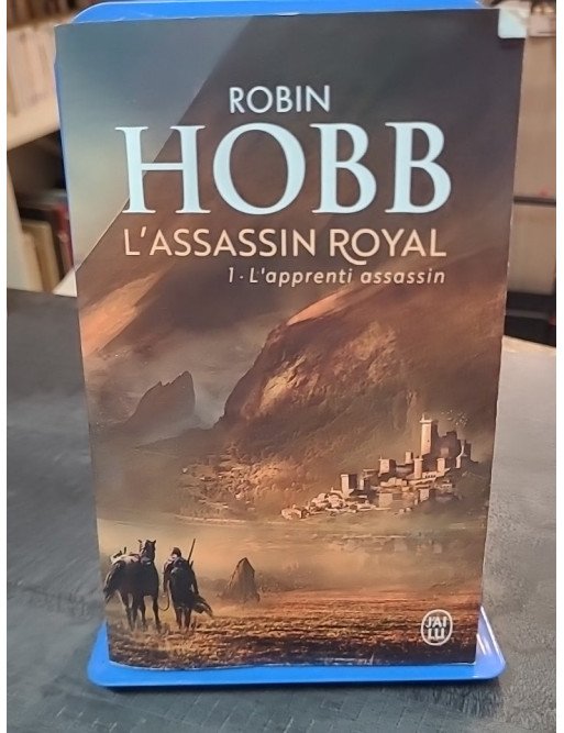 L'Assassin Royal - L'Apprenti Assassin, Tome 1 par Robin Hobb : Fantasy Épique et Intrigue Palpitante