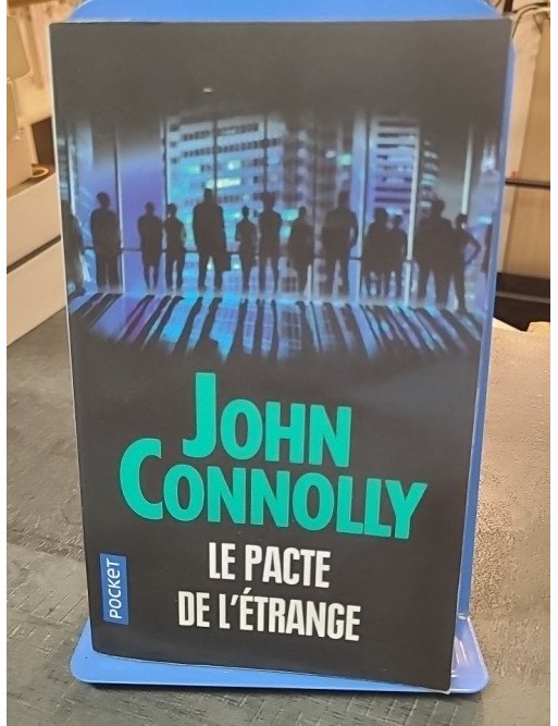 Le Pacte de l'étrange par John Connolly : un thriller haletant avec le détective Charlie Parker