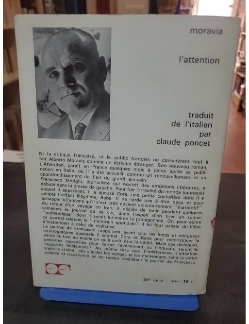 L'Attention d'Alberto Moravia : Analyse et résumé du roman classique