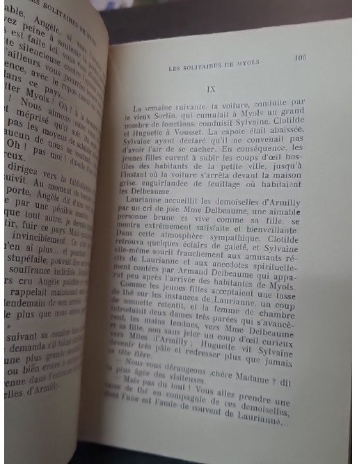 Les Solitaires de Myols par Delly : un roman d'amour classique