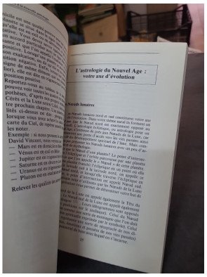Initiation à la nouvelle astrologie par Pierre Lassalle : Savoir interpréter sa carte du ciel pour une vie harmonieuse