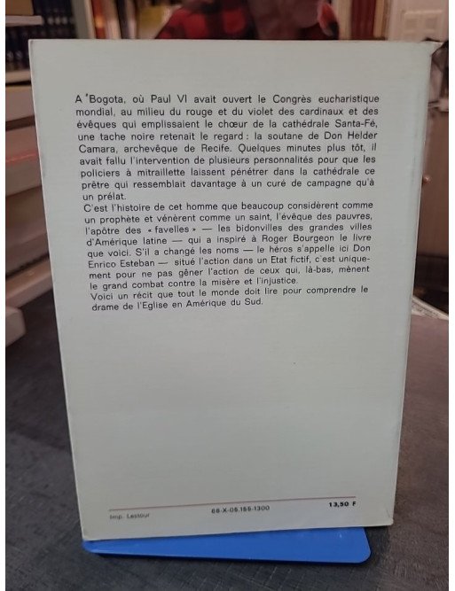 L'archevêque des favelles de Roger Bourgeon : un roman de science-fiction politique