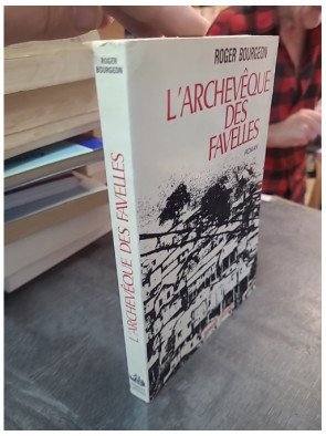 L'archevêque des favelles de Roger Bourgeon : un roman de science-fiction politique
