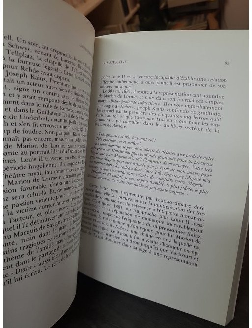 Louis II de Bavière par Jean Adès : de la réalité à l'idéalisation romantique